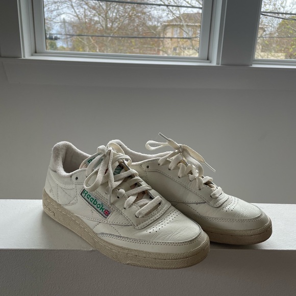Reebok Women's Sneaker (5.5) - Picture 1 of 6